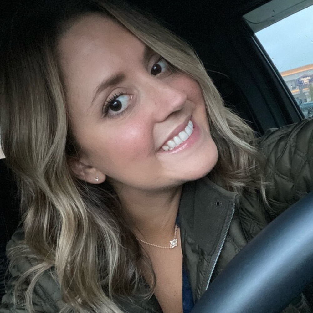 Meet your Posher, Traci